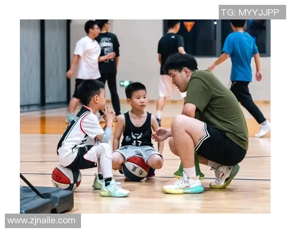 重庆篮球队荣登篮球团队协作排行榜第十名展现出色团队精神与实力